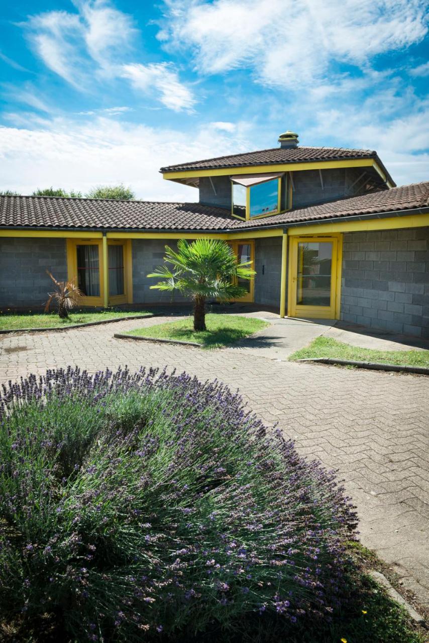 Hôtel Domaine De Sainte-Croix Extérieur photo
